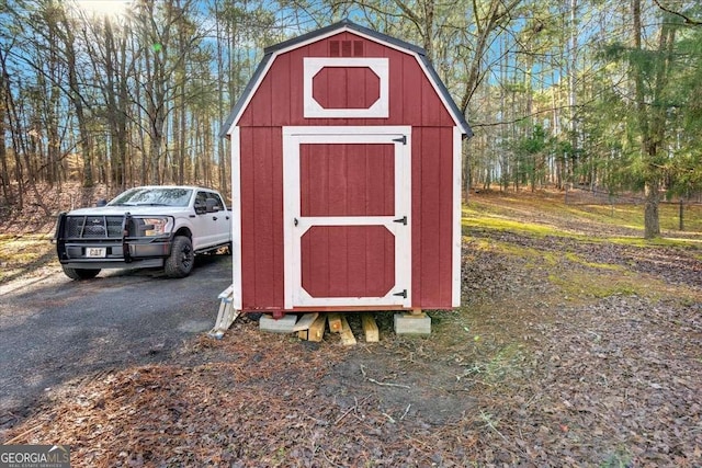 view of outdoor structure