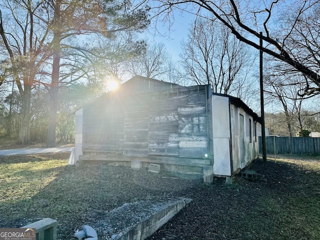 view of home's exterior