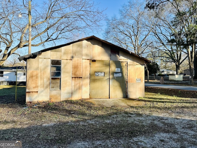 view of outbuilding