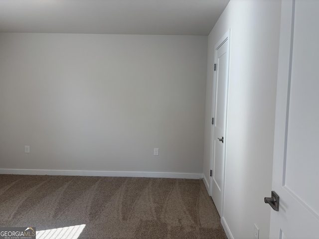 empty room featuring carpet