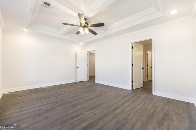 unfurnished room with dark wood-style floors, ceiling fan, visible vents, and baseboards