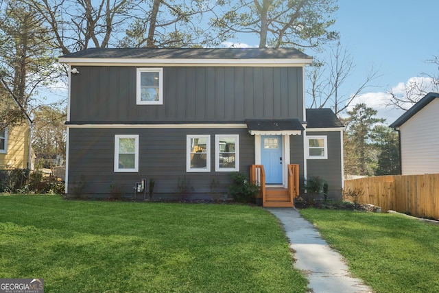 view of front of house with a front yard