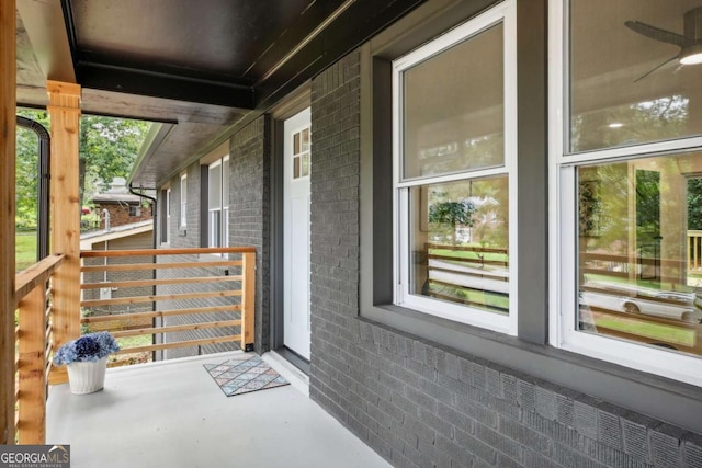 view of patio / terrace with ceiling fan and covered porch