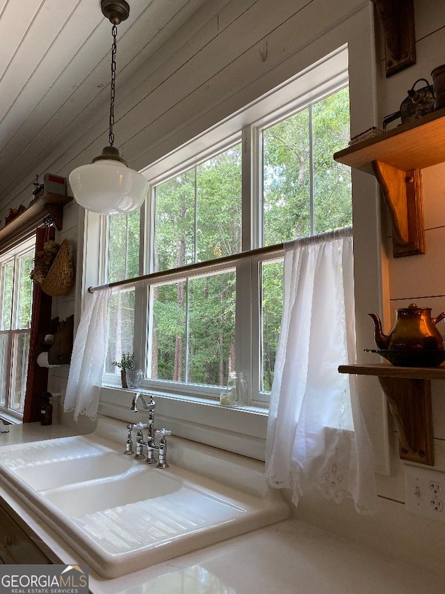 182 Rogers St, Hazlehurst, GA 31539 - view of bathroom