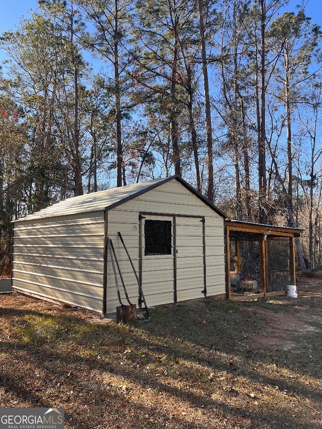 view of outbuilding