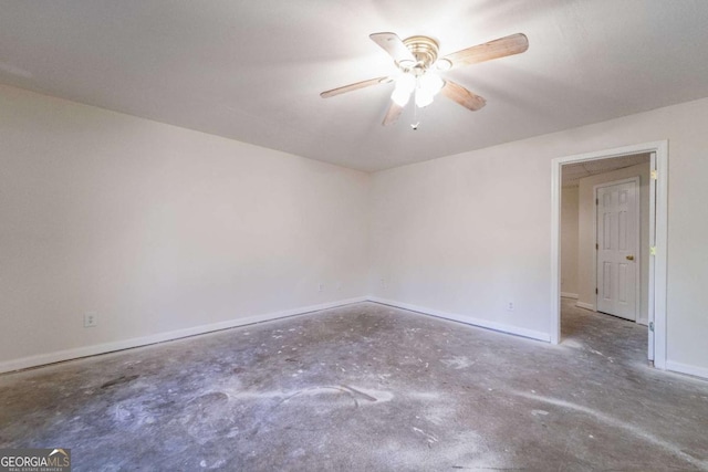 unfurnished room featuring concrete flooring and ceiling fan