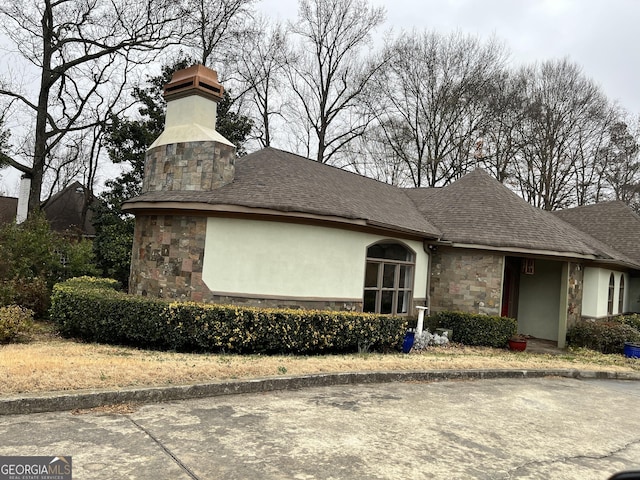 view of front of property