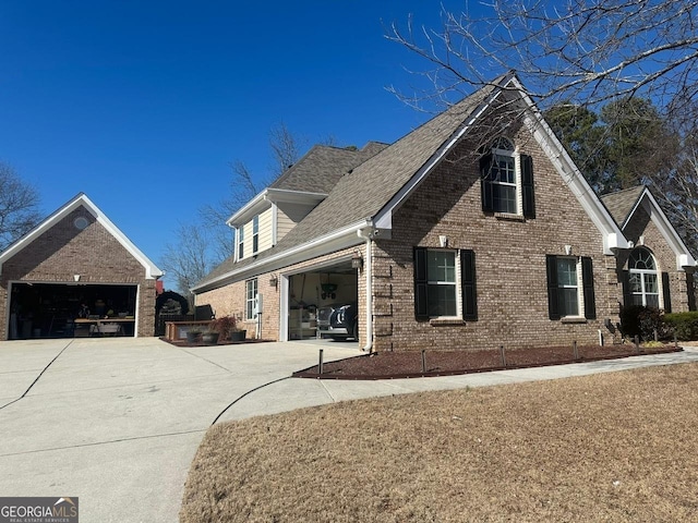 view of front property