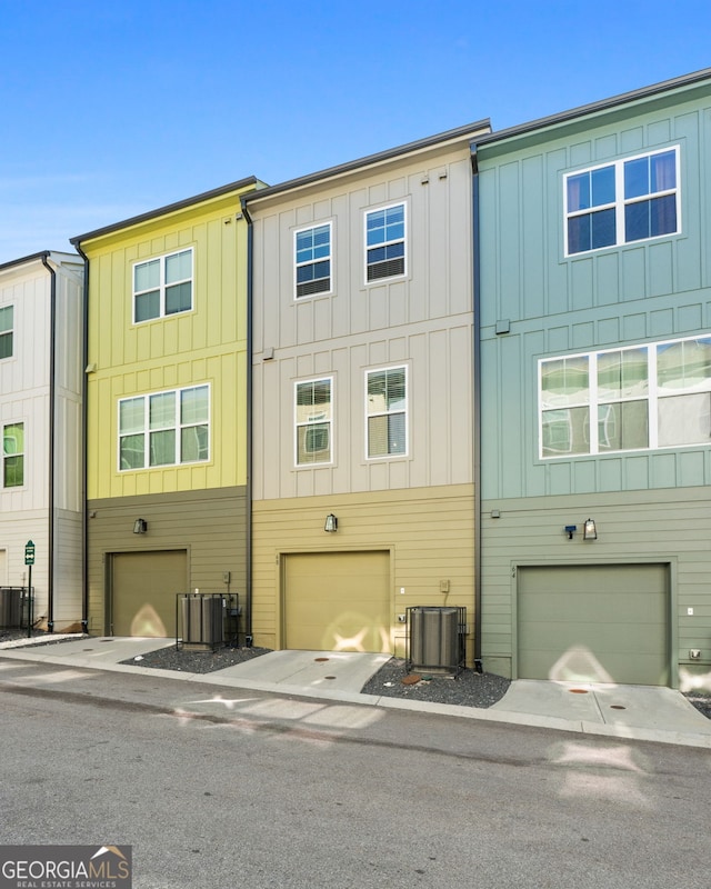 exterior space featuring central air condition unit