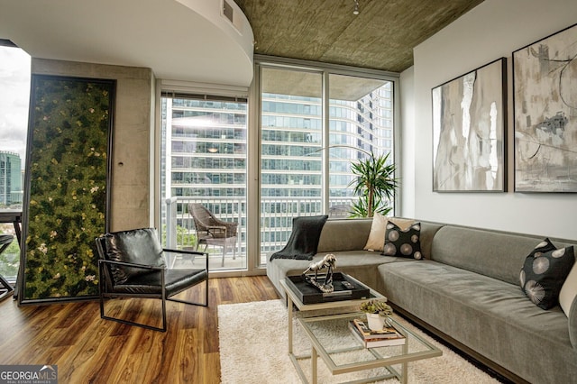 Listing photo 3 for 855 Peachtree St Unit 1412, Atlanta GA 30308