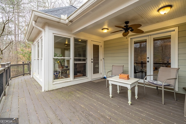 deck with ceiling fan