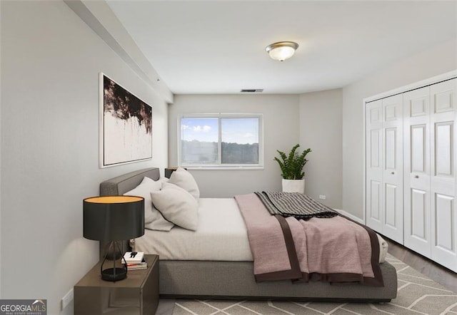 bedroom with a closet