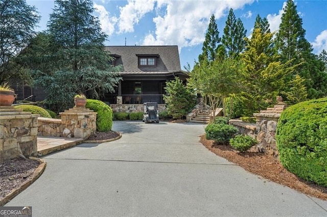 view of front of house featuring a porch