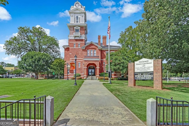 view of building exterior