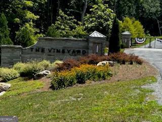 38 High Summit Dr, Talking Rock, GA 30175
