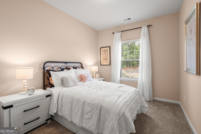 bedroom with carpet