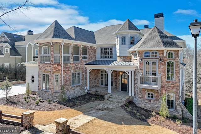 view of front of house featuring covered porch