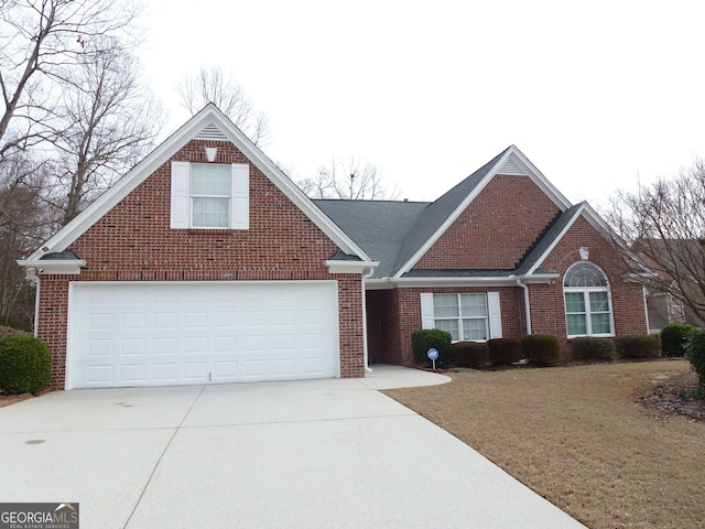 view of front facade with a garage