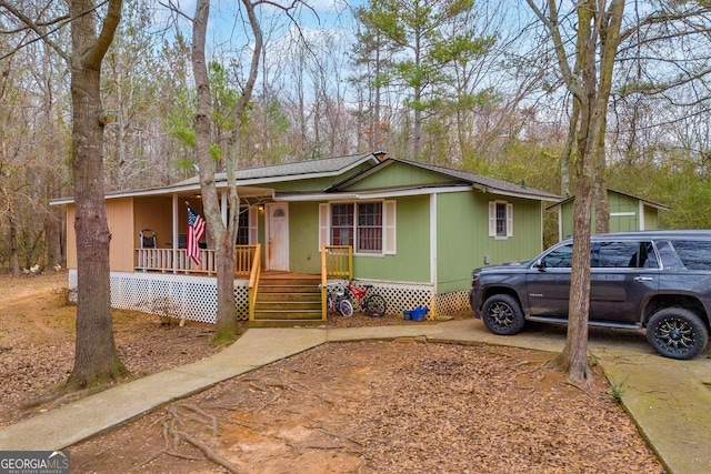 view of front of home with covered porch