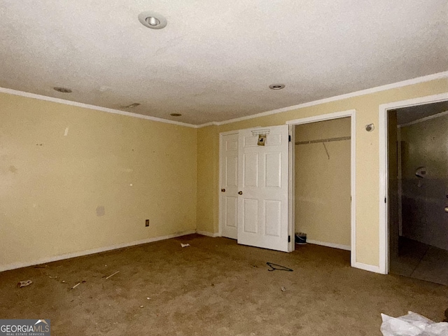 unfurnished bedroom featuring ornamental molding