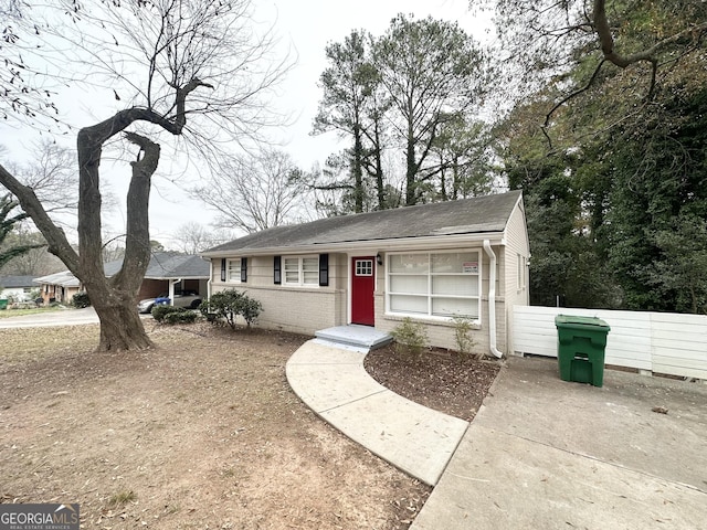 view of front of property