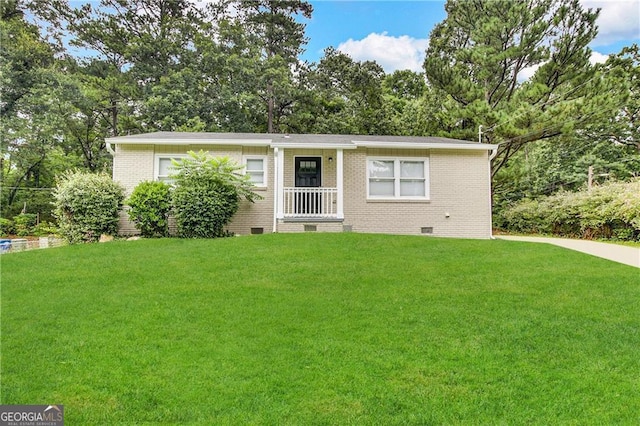 view of front of home with a front yard