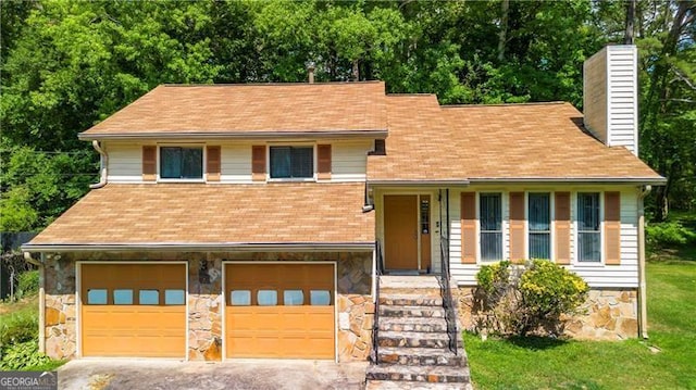 view of front facade with a garage