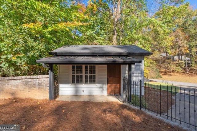 view of outbuilding