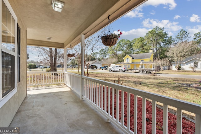 balcony featuring covered porch