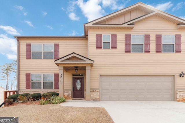 view of front facade featuring a garage