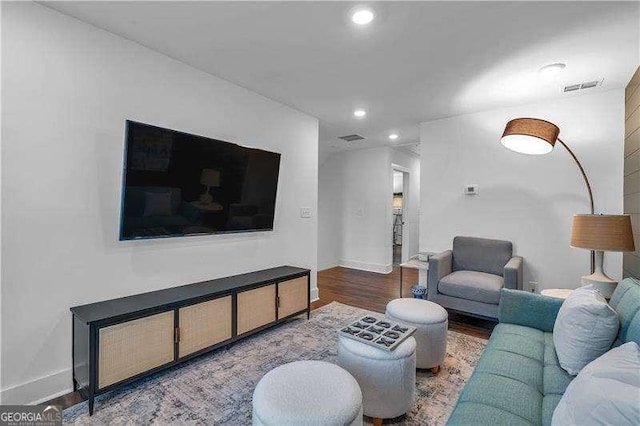 133 Old Alabama Rd SE, Emerson, GA 30137 - living area with wood finished floors and recessed lighting