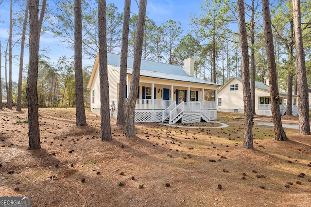 view of front of house featuring covered porch