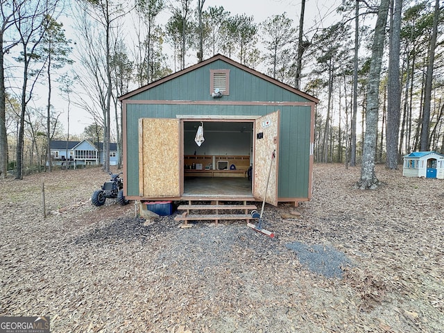 view of outdoor structure