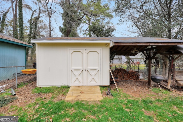 view of outbuilding