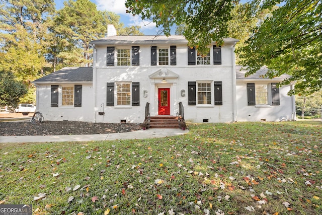 view of front of house with a front yard