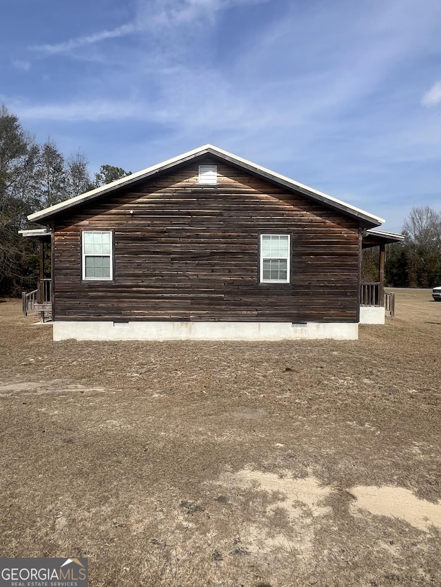 view of side of home