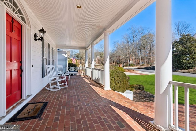 view of patio / terrace with covered porch