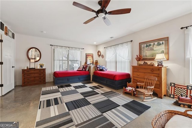 bedroom with ceiling fan