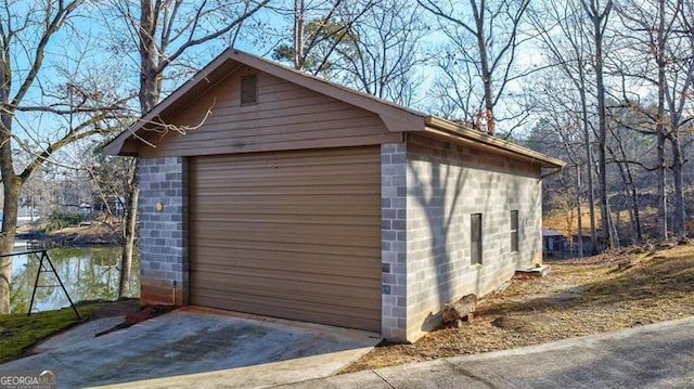 242 Herring Gull Ct, Monticello, GA 31064 - view of garage