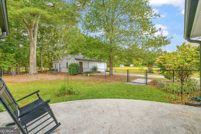 view of yard with a patio area