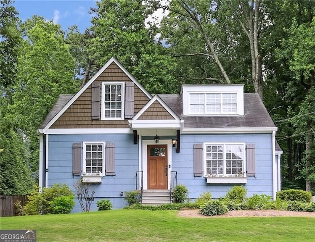 view of front of house with a front yard