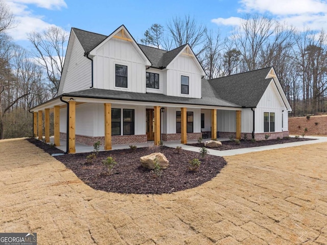 modern farmhouse featuring a porch