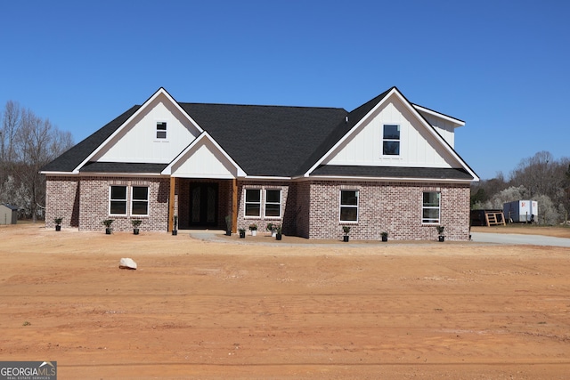 view of front facade with brick siding