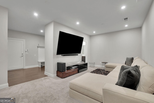 living room with carpet flooring