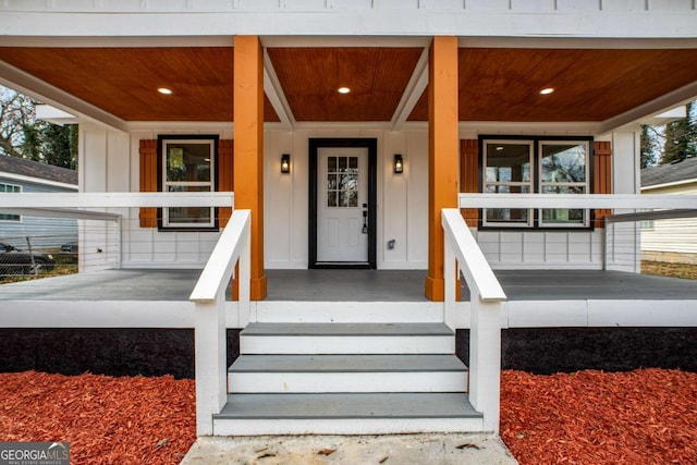 property entrance with a porch