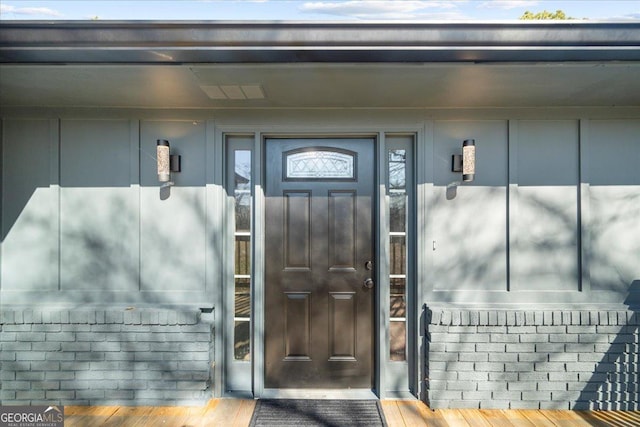 view of doorway to property