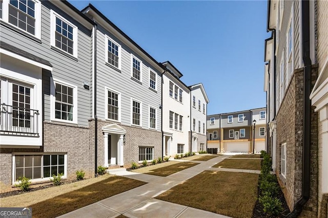 view of street featuring a residential view