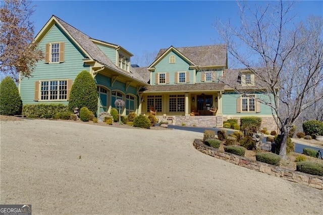 view of front of home with driveway