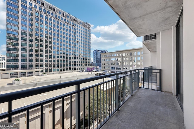 3040 Peachtree Rd NW Unit 613, Atlanta, GA 30305 - balcony with a city view