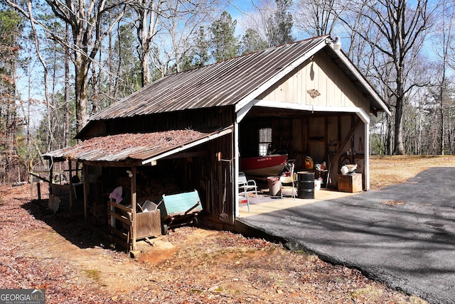 view of outdoor structure